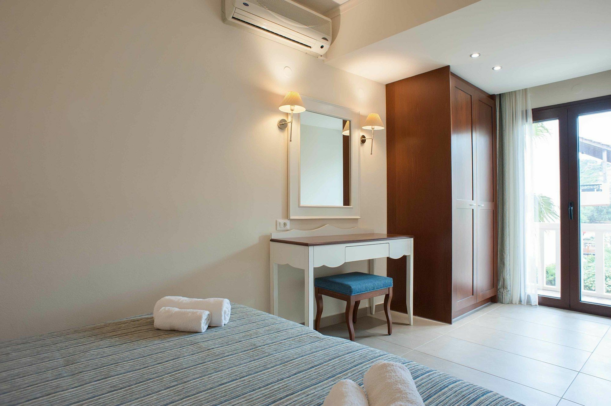 Frideriki Studios & Apartments Platanés Kültér fotó