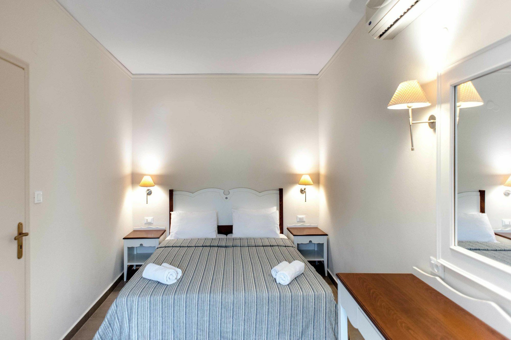 Frideriki Studios & Apartments Platanés Kültér fotó